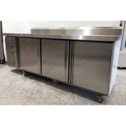 BS 3D2C1F8/C Underbar 3 Door Fridge 