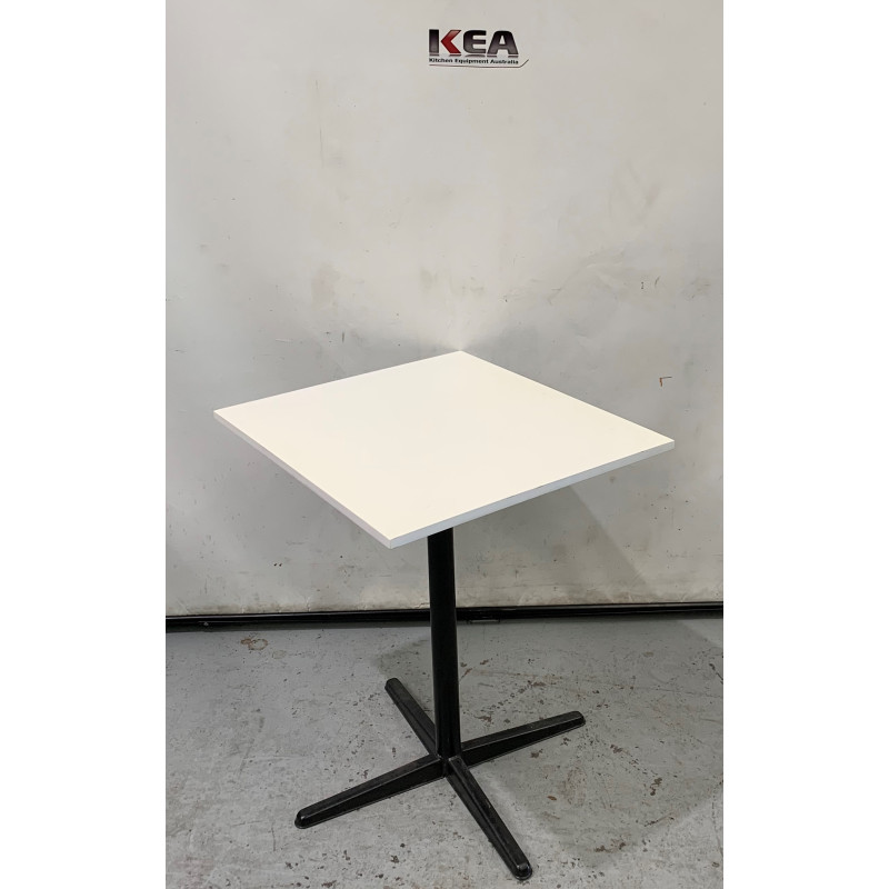 RESTAURANT TABLE TOP - WHITE 700 x 600