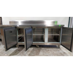 BS 3D2C1F8/C Underbar 3 Door Fridge 