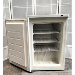 Westinghouse WFM0900WC Domestic 90L Bar Freezer