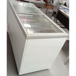 Gram IG508 Display Freezer