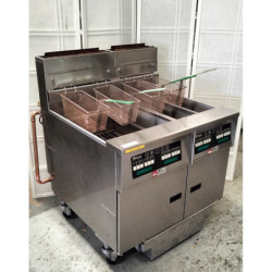 Pitco SG18/14-C/FD Gas Double Well Filter Fryer Computer Controlled