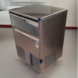 Bromic IM0065SSC Self-Contained 59kg Solid Cube Ice Machine