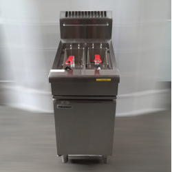 Used Waldorf FN8226G 800 Series - 450mm Split Pan Gas Fryer