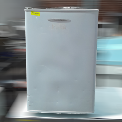 Fisher & Paykel P120 Domestic Bar Fridge 110L