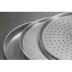 TMS-018J 15 inch Standard White Steel Perforated Pizza Tray