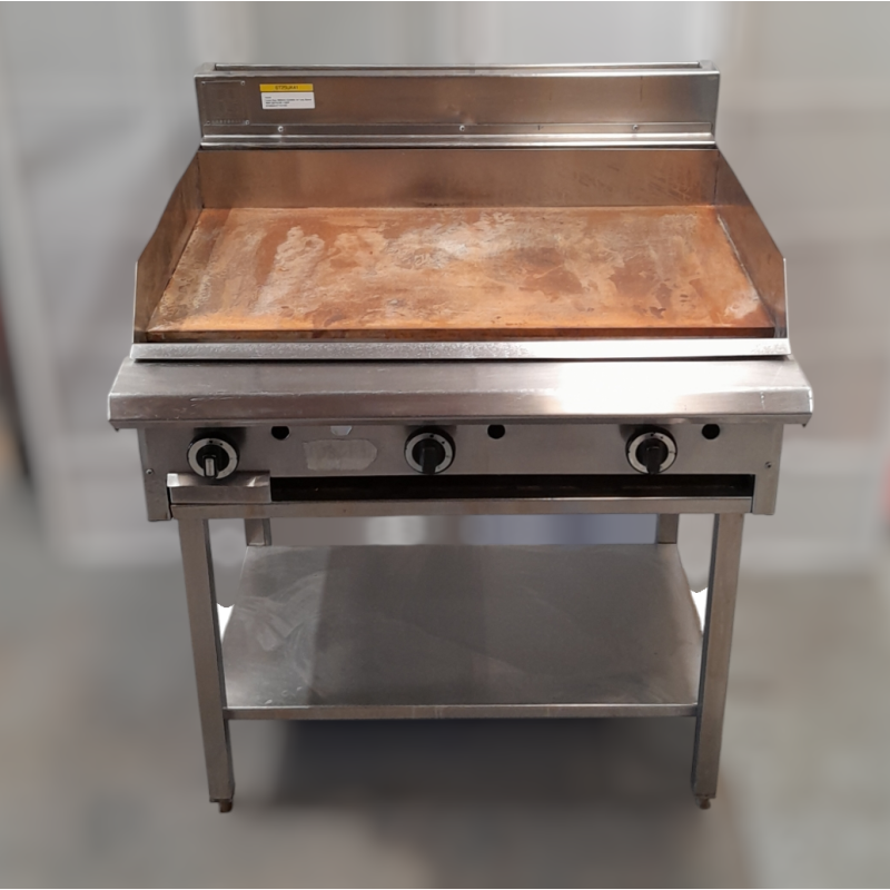 Used Luus 900mm Griddle Hotplate on Leg Stand - ST25UK41