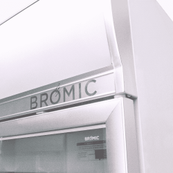 Bromic GD1000LF Upright Display Fridge - 976L - 2 Doors - Flat Glass - Lightbox