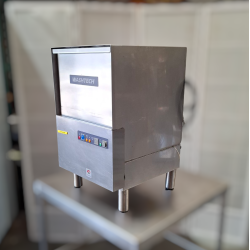 Used Washtech XG Economy Undercounter Glasswasher 365mm Rack - ST25UK282