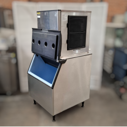 Used Hoshizaki KMD-201AB Crescent Ice Maker 157Kg/24hrs - ST25UK281
