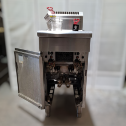Used Waldorf FN8226G Split Pan Gas Deep Fryer - ST25UK273