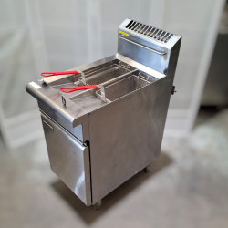 Used Waldorf FN8226G Split Pan Gas Deep Fryer - ST25UK273