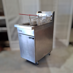 Used Waldorf FN8226G Split Pan Deep Fryer Gas - ST25UK305