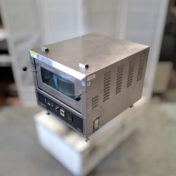 Used Doyon FPR2 Rotating 2 Level Pizza Oven with Display Window - ST25UK375