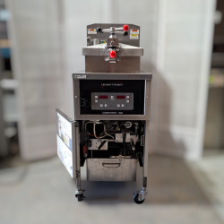Used Henny Penny PFG 600 with 1000 Computron Control Four Head Pressure Fryer - ST25UK385