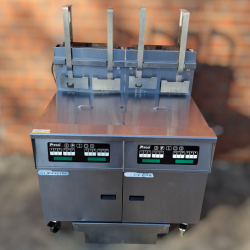 Used Pitco SSH75C-FD/FF 2 Bank Gas Deep Fryer with Filtration, Computer Controls and Automatic Basket Lift - ST25UK384