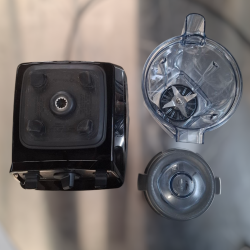 Never Used Vitamix E310 Explorian Blender - ST25UK387
