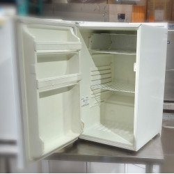 Used Westinghouse RA141S-L Bar Fridge Single Door - ST25UK425