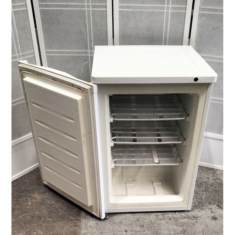 Used Westinghouse WFM0900WC Domestic 90L Bar Freezer