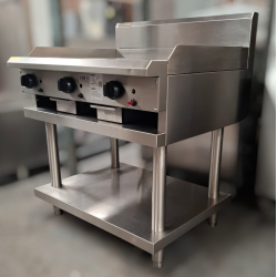 Used Luus CS-9P Hotplate 900mm Wide On Stand - ST25UK404